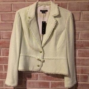 Green & white short jacket